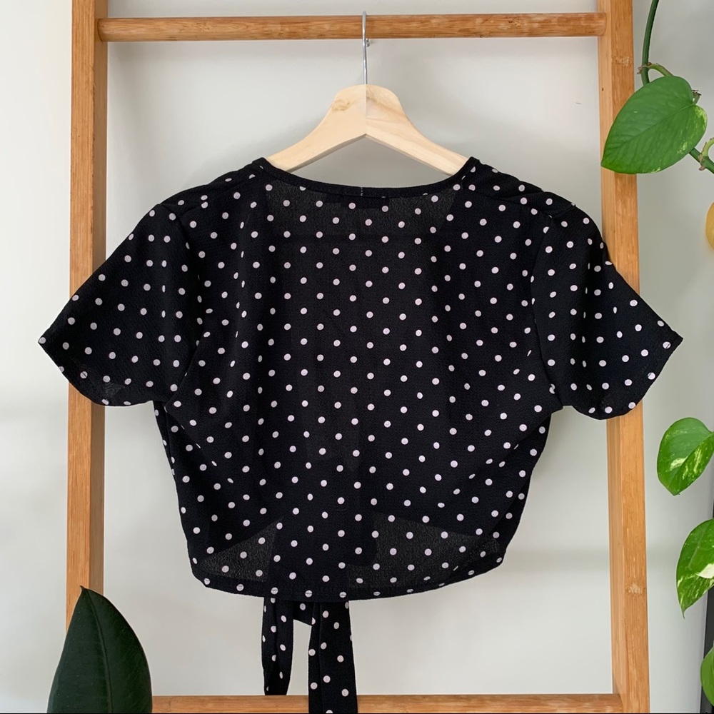 Pretty Little Thing Polka Dot Crop Wrap Black Top - Picture 2 of 6